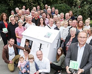 Die Initiatoren mit den Preisträgern der Grünen Hausnummer aus der Region Hannover